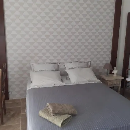 Les Olivades Bed & Breakfast Magalas Exterior photo